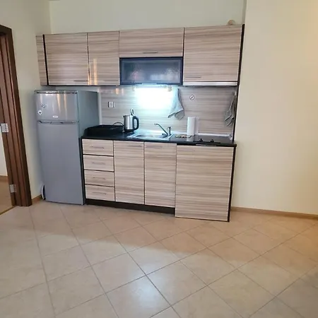 Stanny Court Apartment Nesebar
